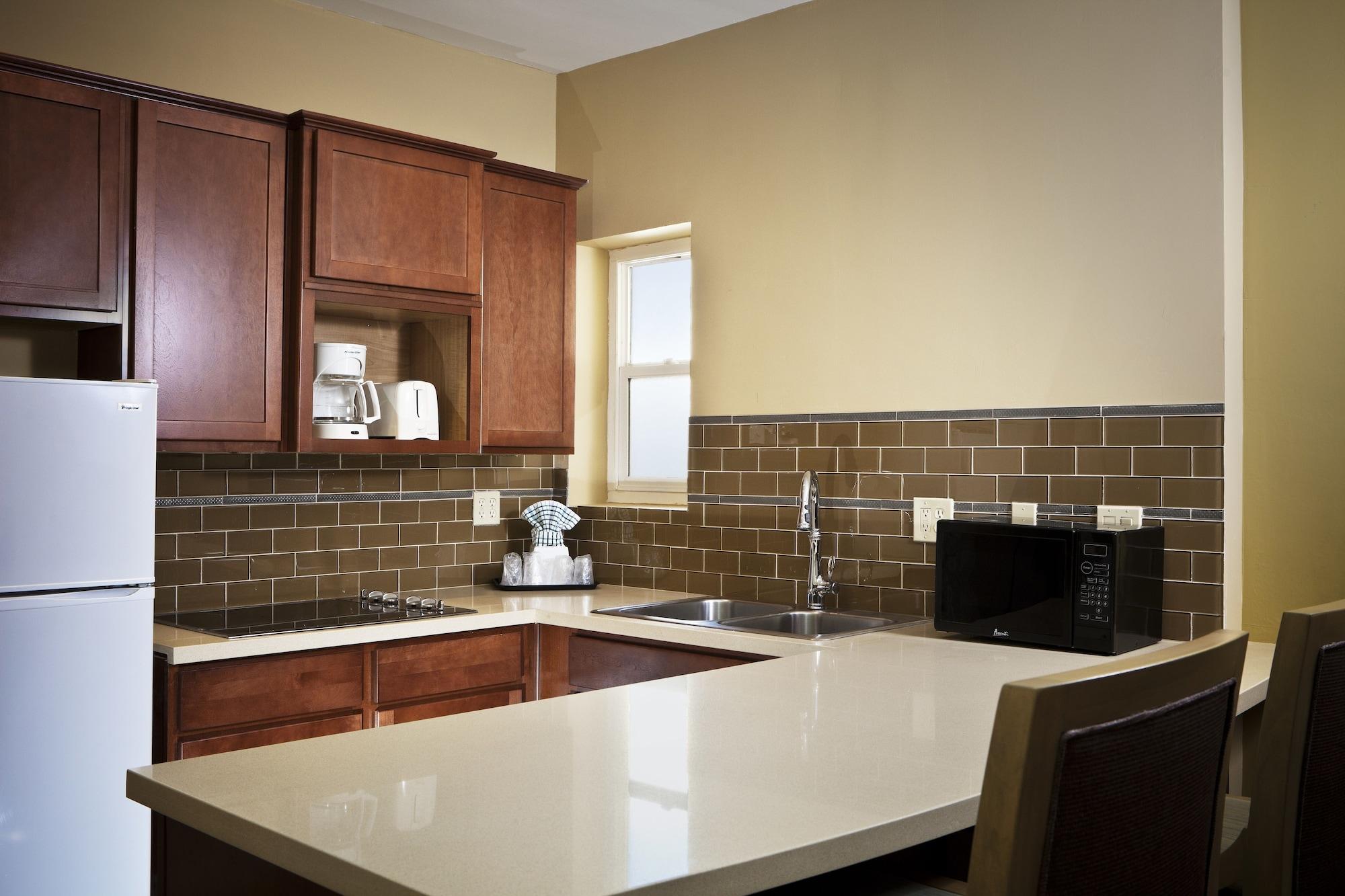Hotel Pacific Shores 3*