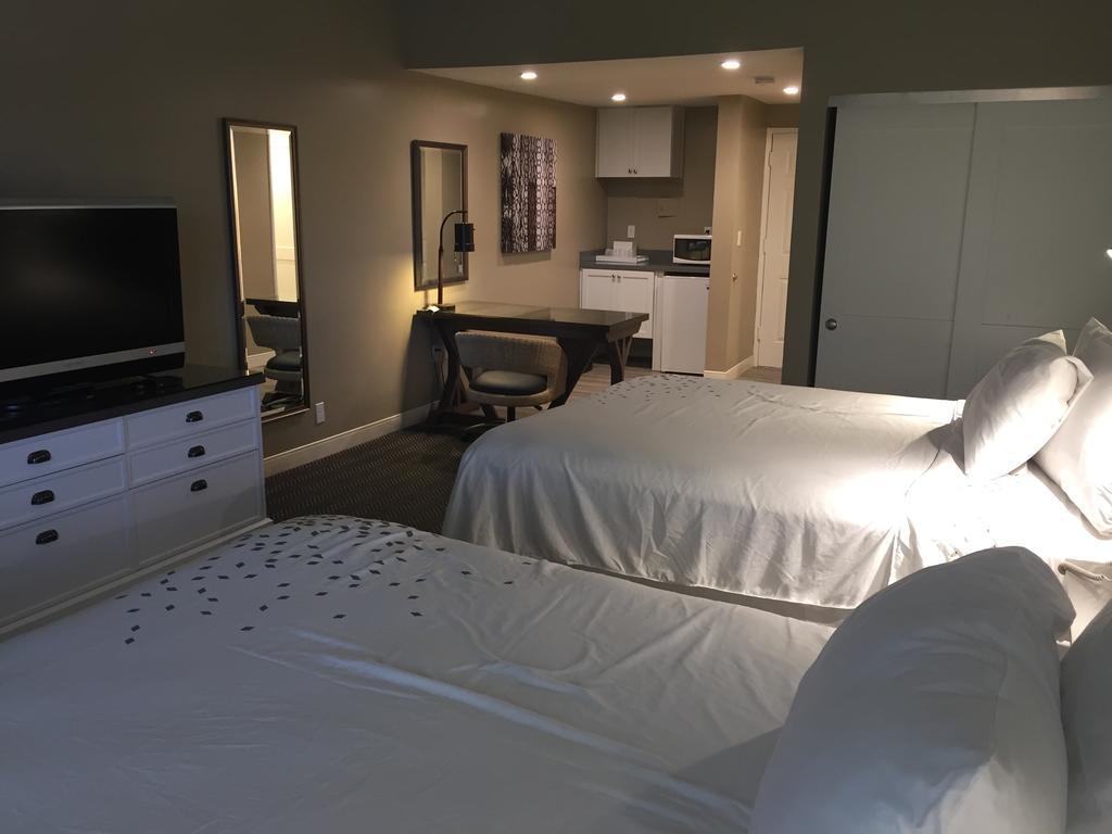Pacific Shores 3*